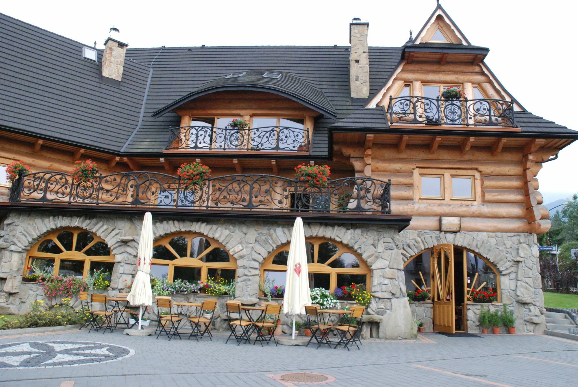Zakopianski Dwor Zakopane Luaran gambar